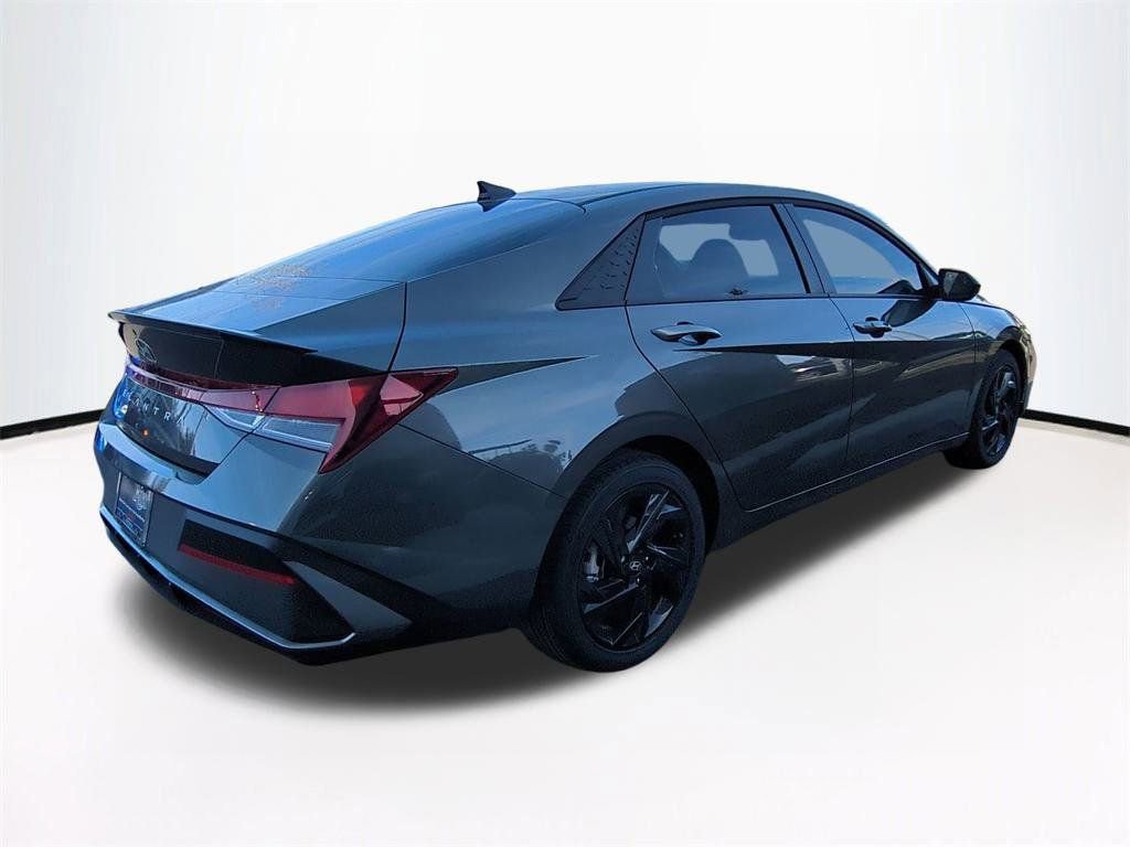 New 2026 Hyundai Elantra Sport image 5