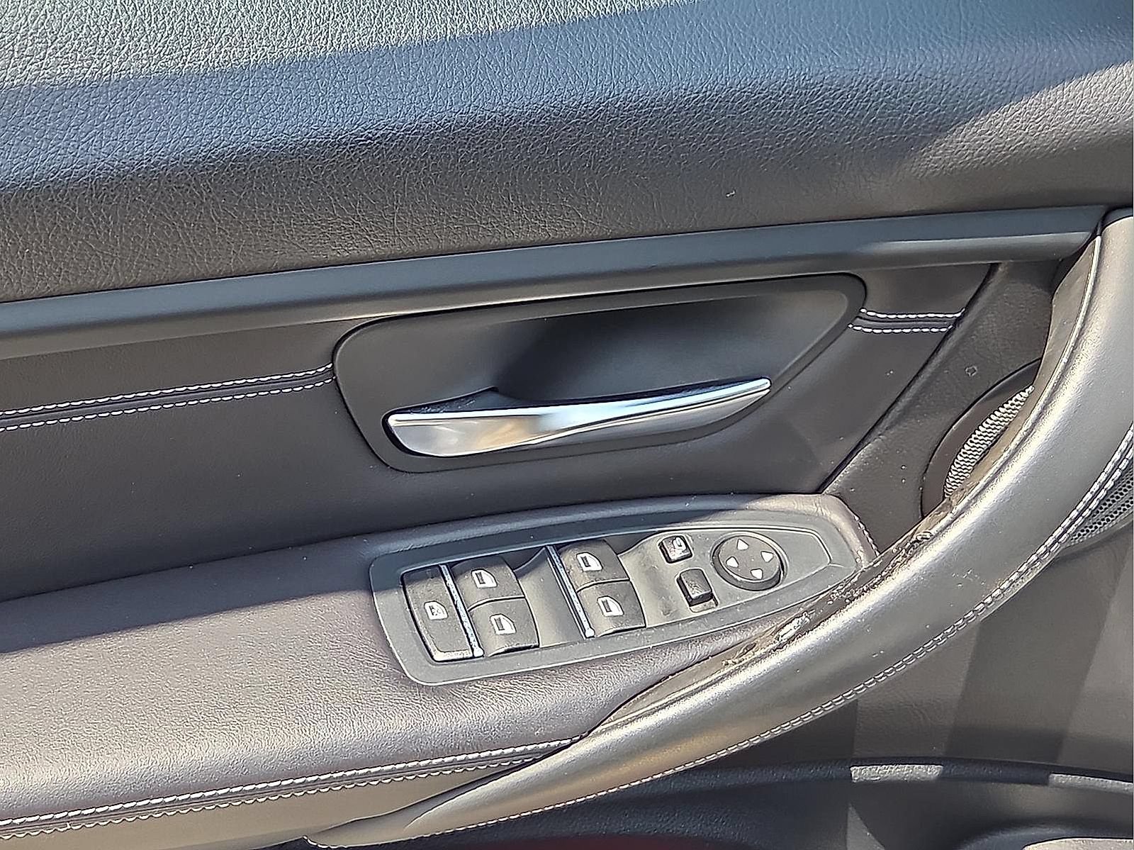 Used 2018 BMW M3 CS RWD image 13