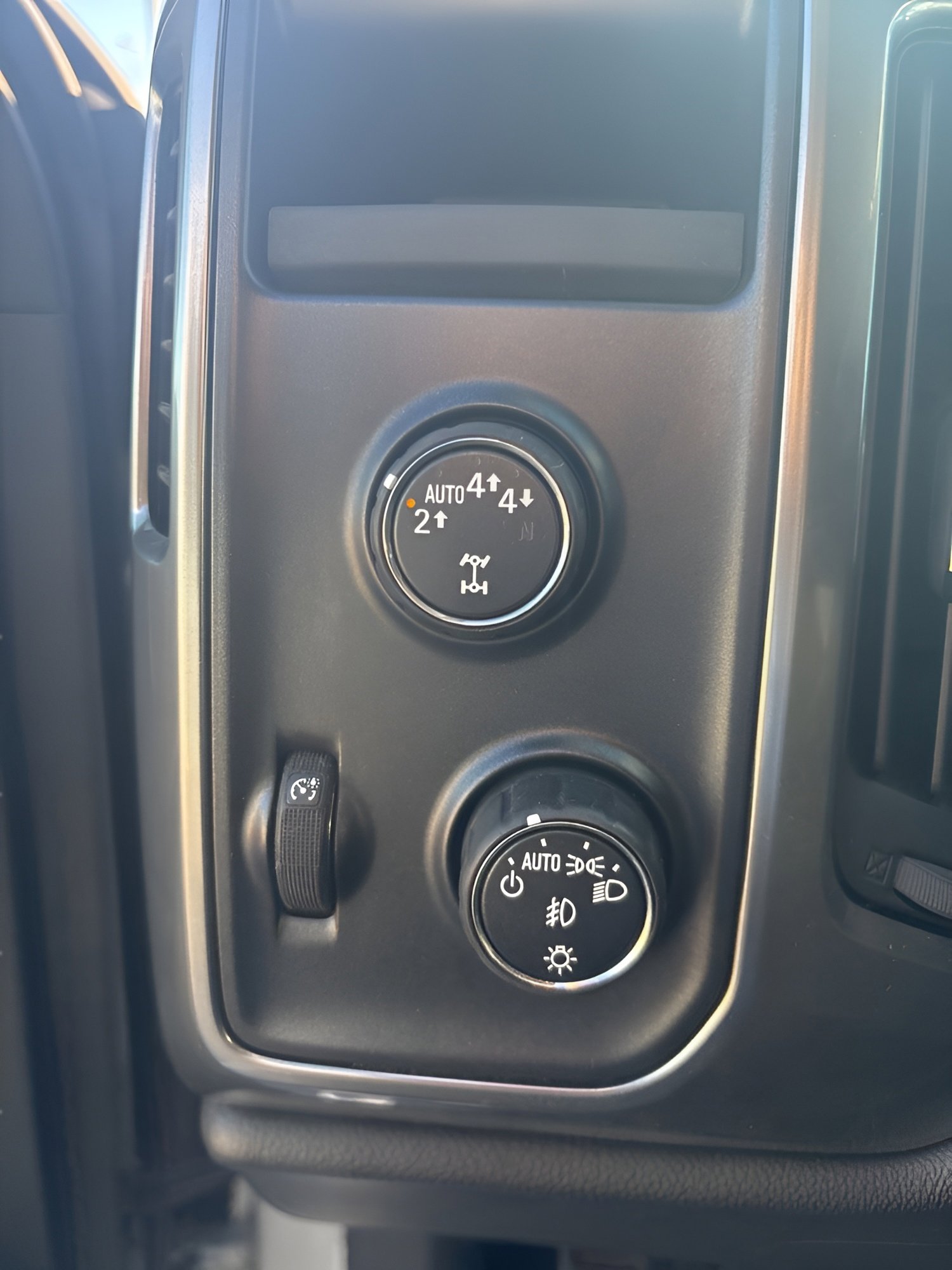 Used 2017 Chevrolet Silverado 1500 LT w/ All Star Edition image 21