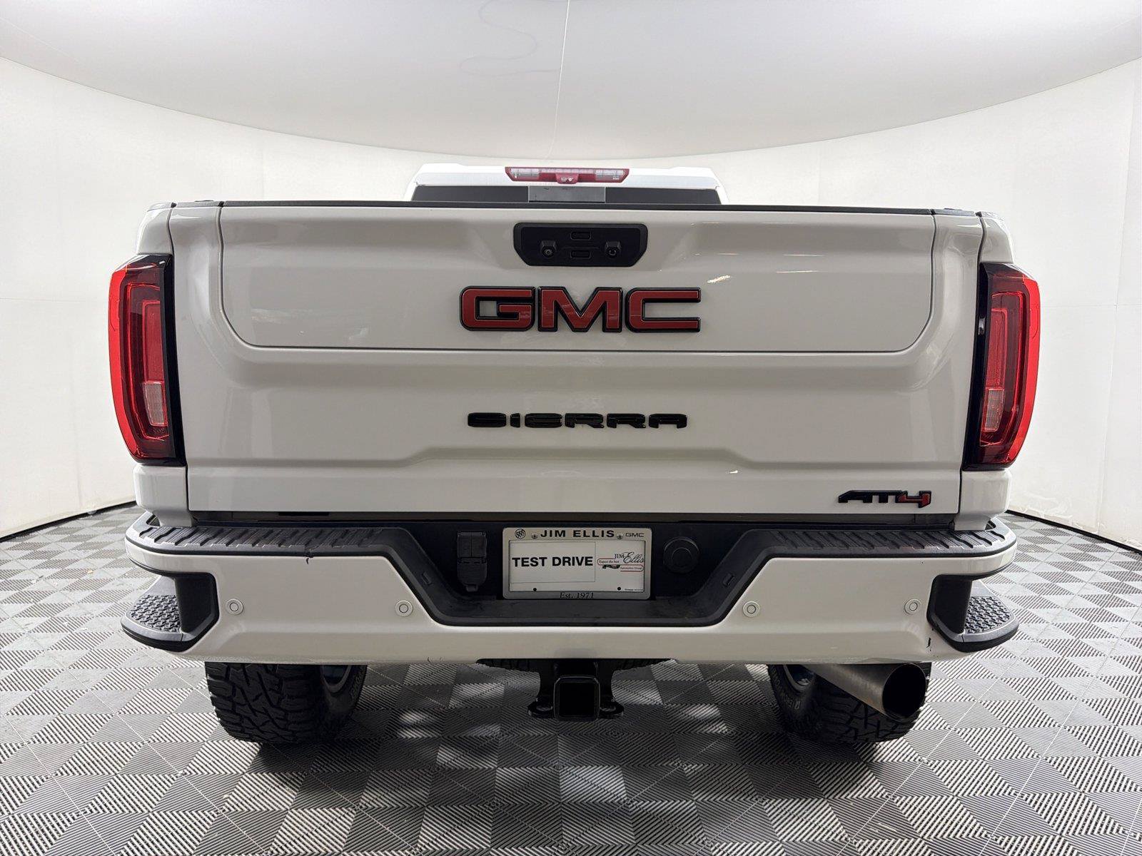Certified 2022 GMC Sierra 2500 AT4 w/ AT4 Premium Plus Package AWD/4WD image 5