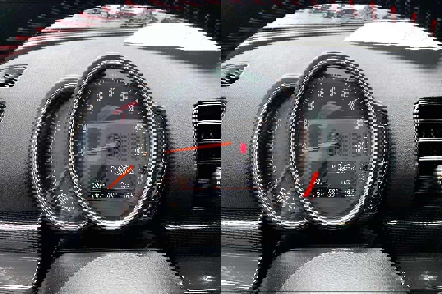 Used 2019 MINI Cooper Clubman S image 25