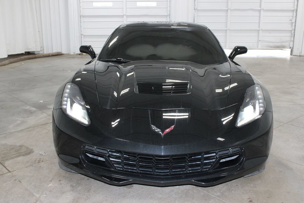 Used 2016 Chevrolet Corvette Stingray Coupe w/ Carbon Flash Badge Package RWD image 3