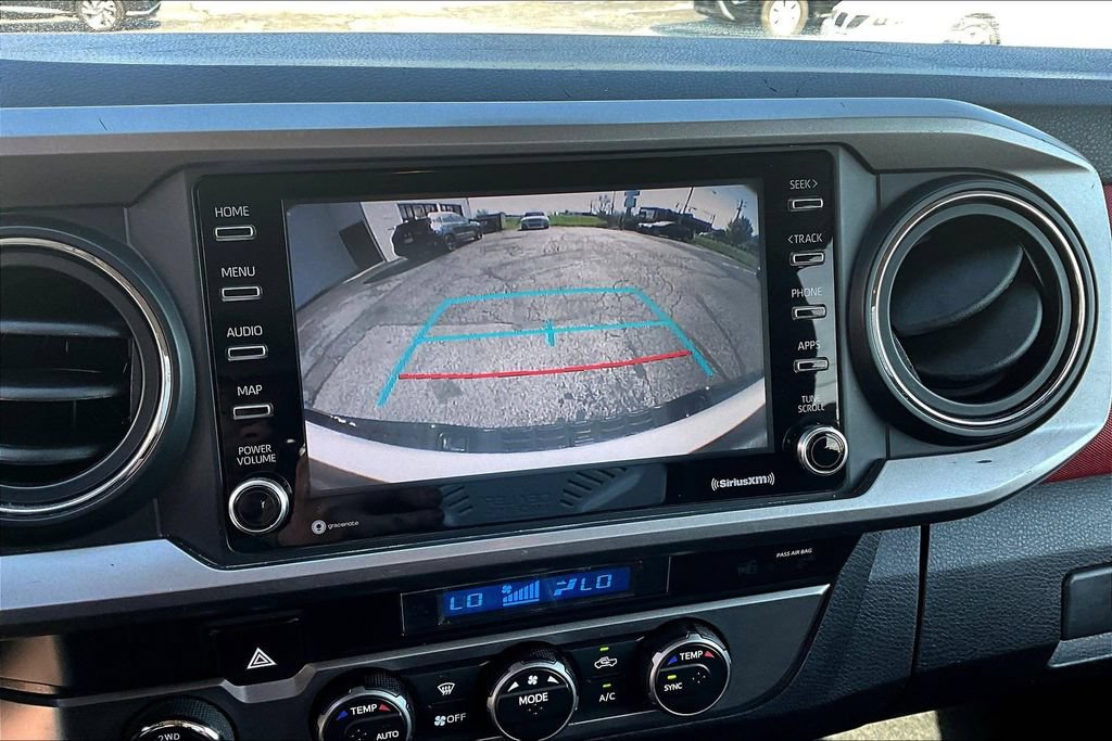 Used 2021 Toyota Tacoma SR5 AWD/4WD image 15