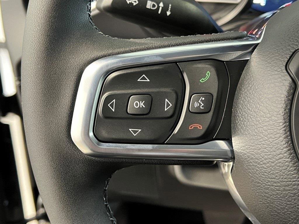 New 2025 Jeep Wrangler Sahara image 15