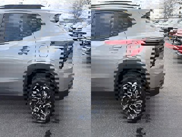 New 2026 Chevrolet Trax RS w/ Sunroof Package image 6