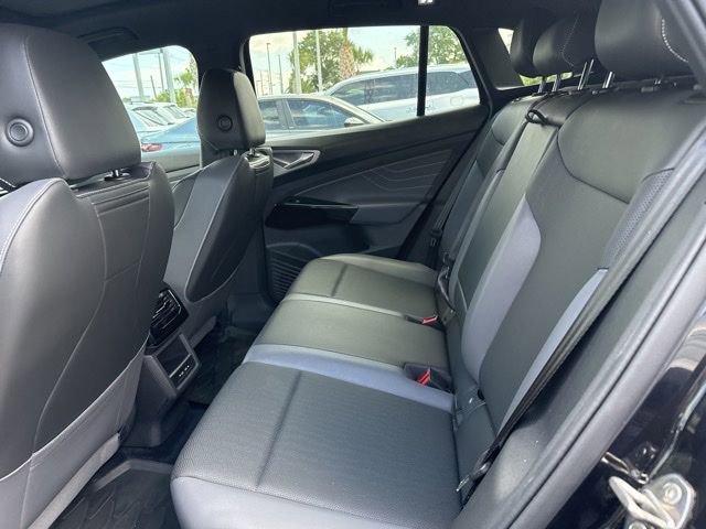 Used 2023 Volkswagen ID.4 Pro S RWD image 3