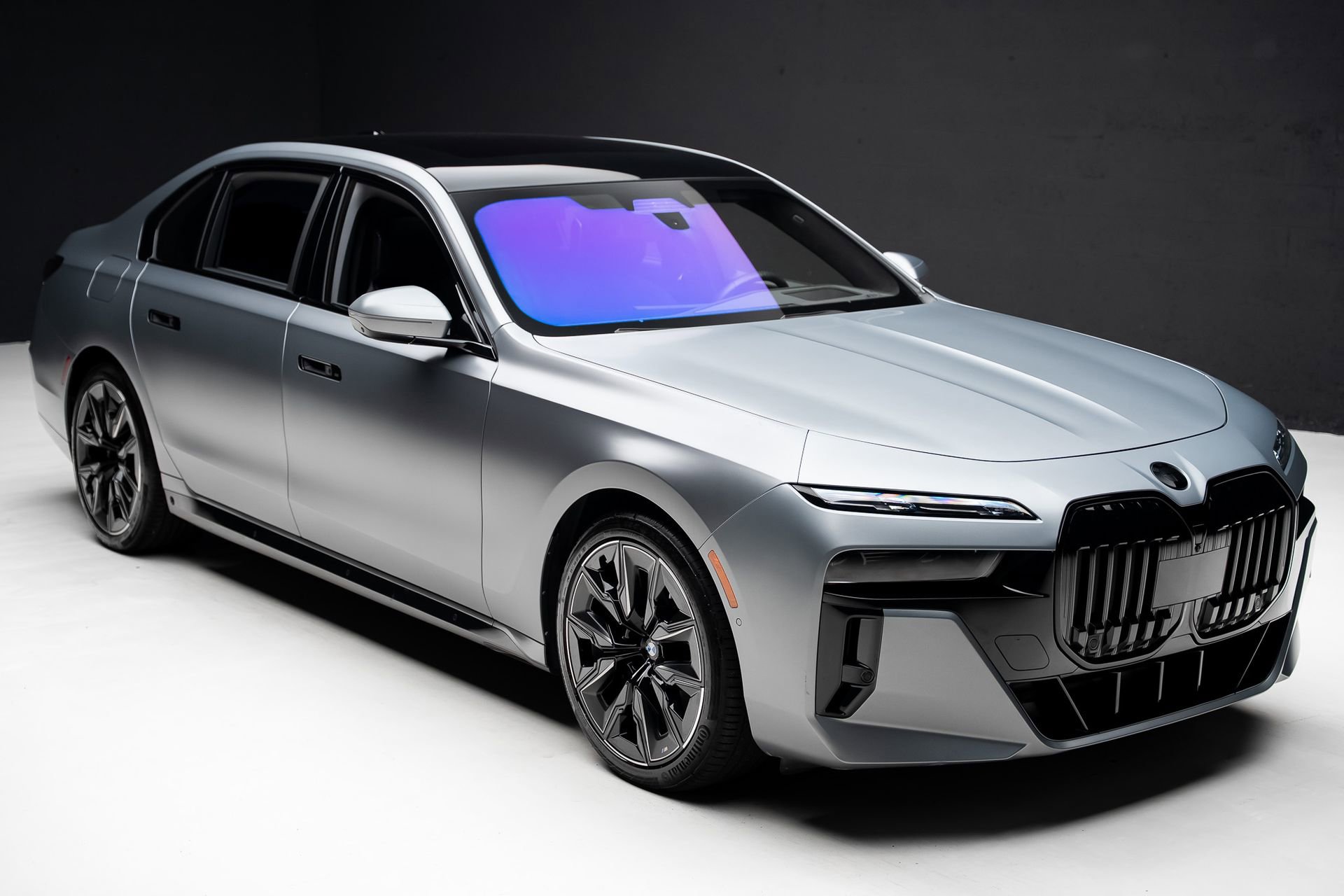 Used 2023 BMW 760i xDrive w/ Executive Package image 42