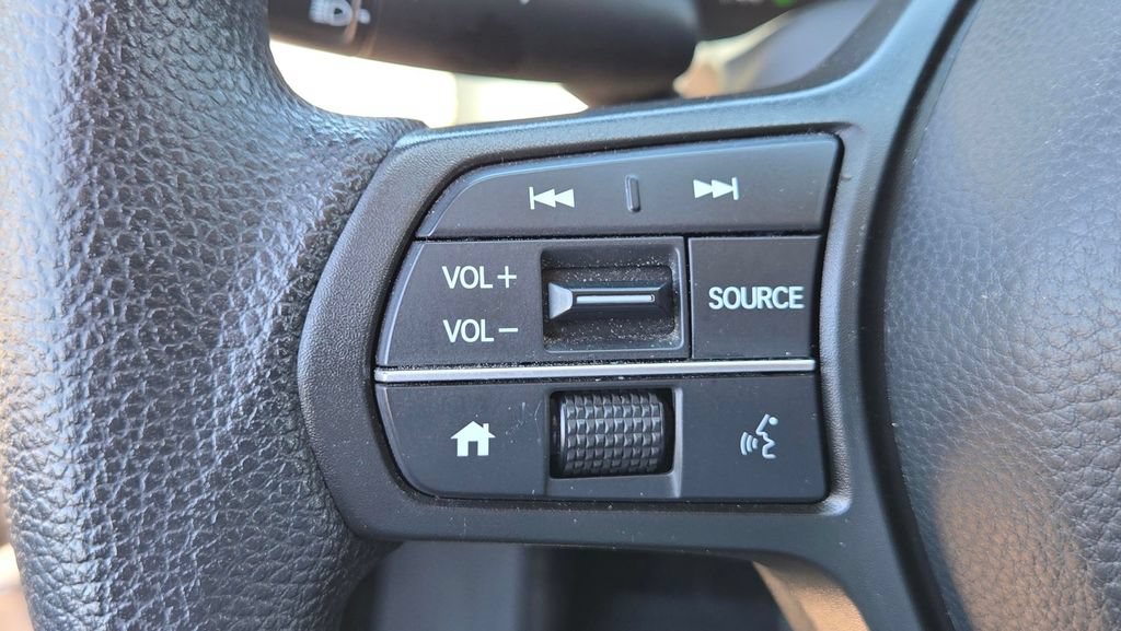 Used 2025 Honda HR-V LX image 18