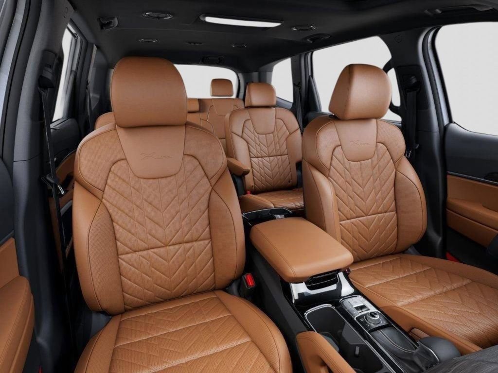 Used 2025 Kia Telluride AWD image 15