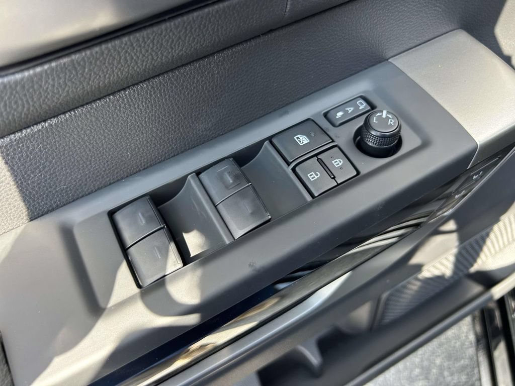 New 2026 Toyota Tundra Limited AWD/4WD image 18