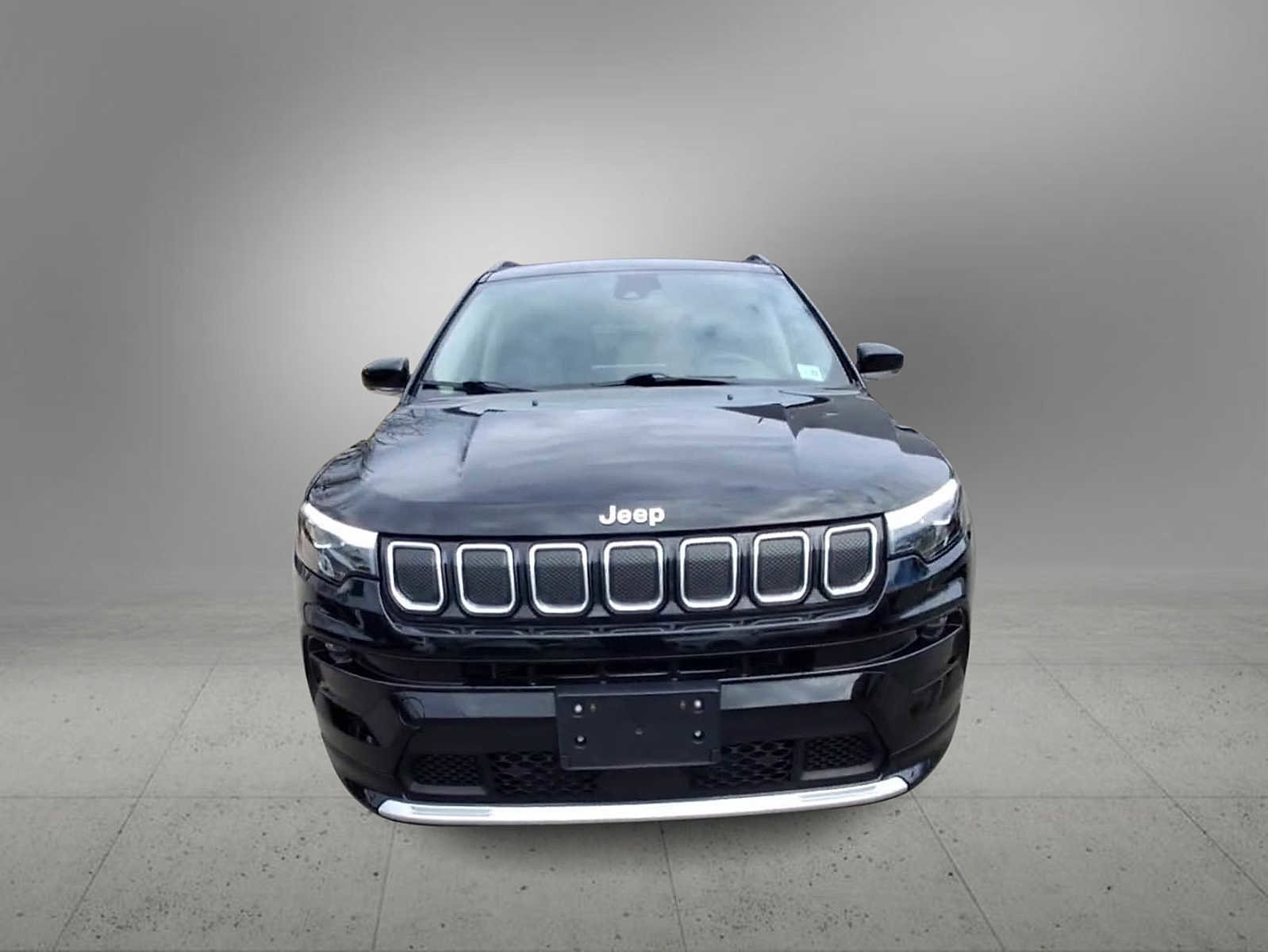 Used 2022 Jeep Compass Limited w/ Elite Group image 3