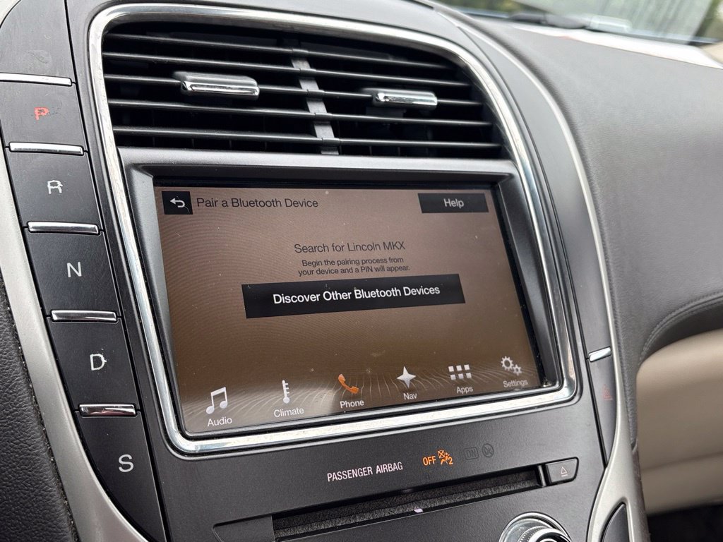 Used 2018 Lincoln MKX Reserve w/ Driver Assistance Package AWD/4WD image 32