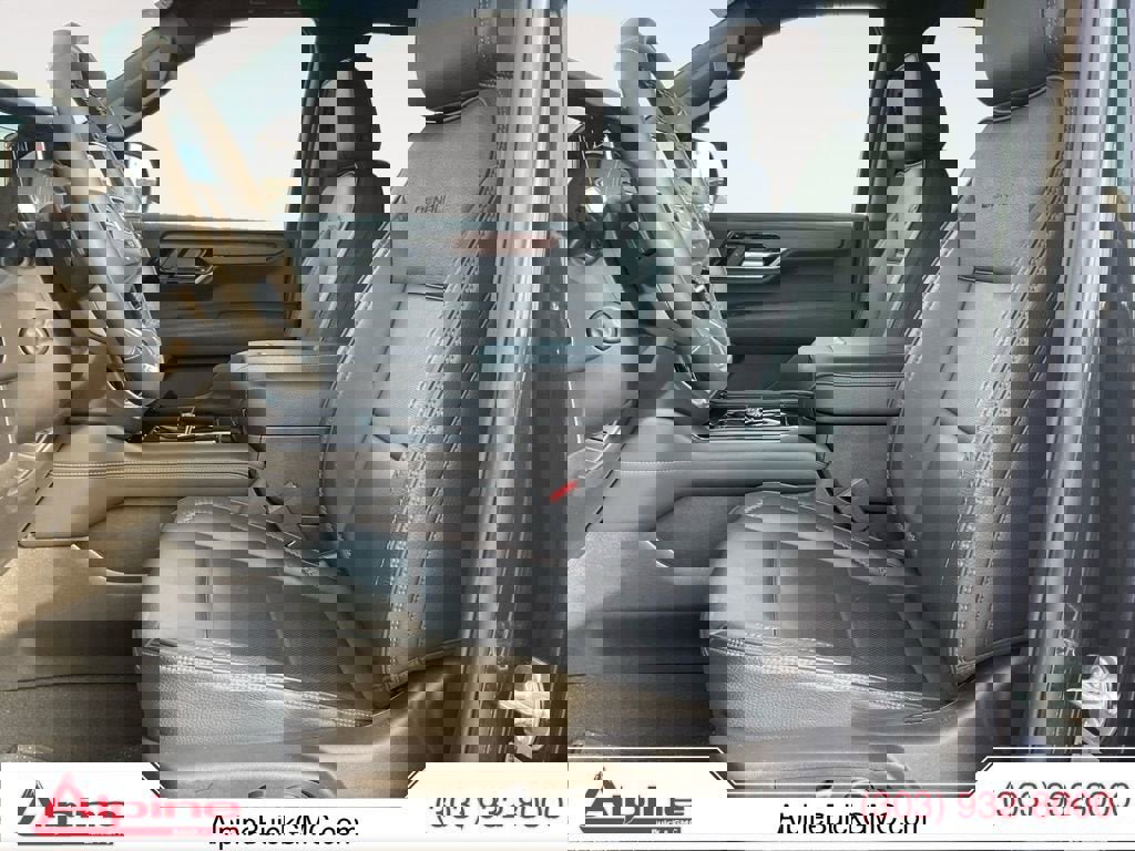 Used 2025 GMC Yukon XL Denali image 9