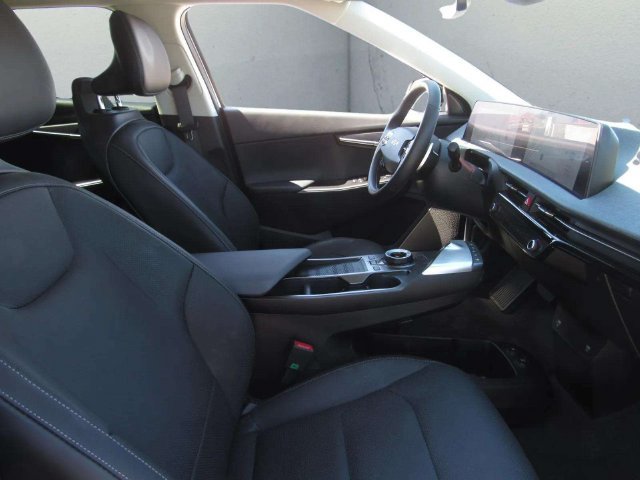 Used 2024 Kia EV6 Wind w/ Wind Technology Package AWD/4WD image 8