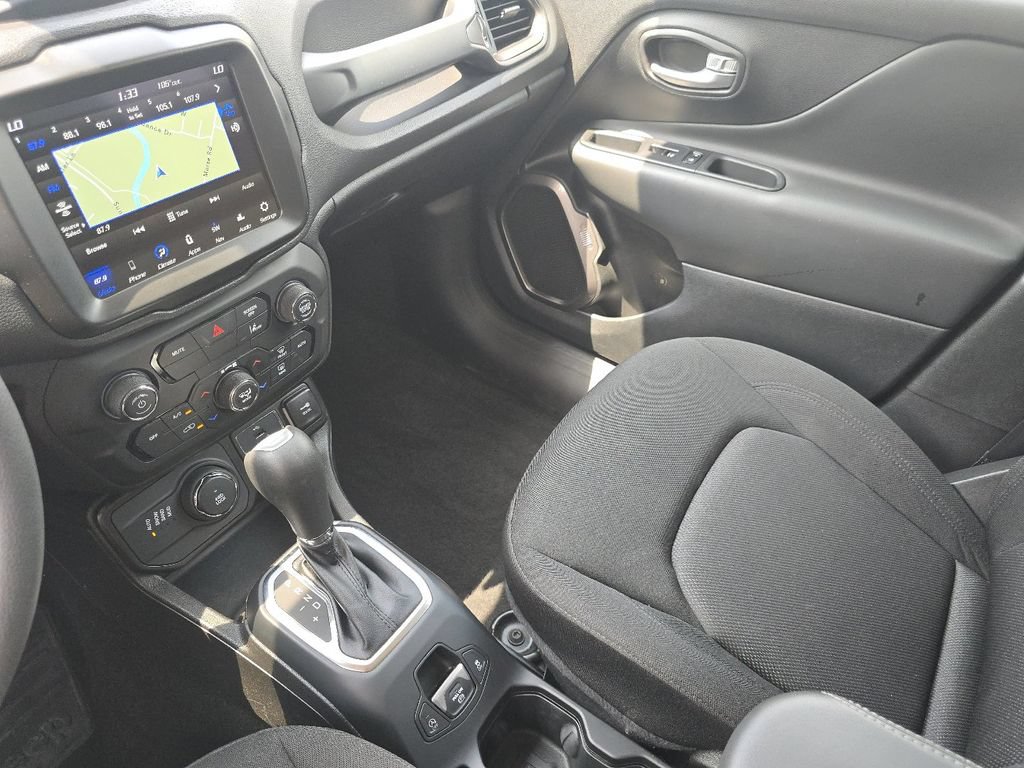 Used 2023 Jeep Renegade Latitude AWD/4WD image 26