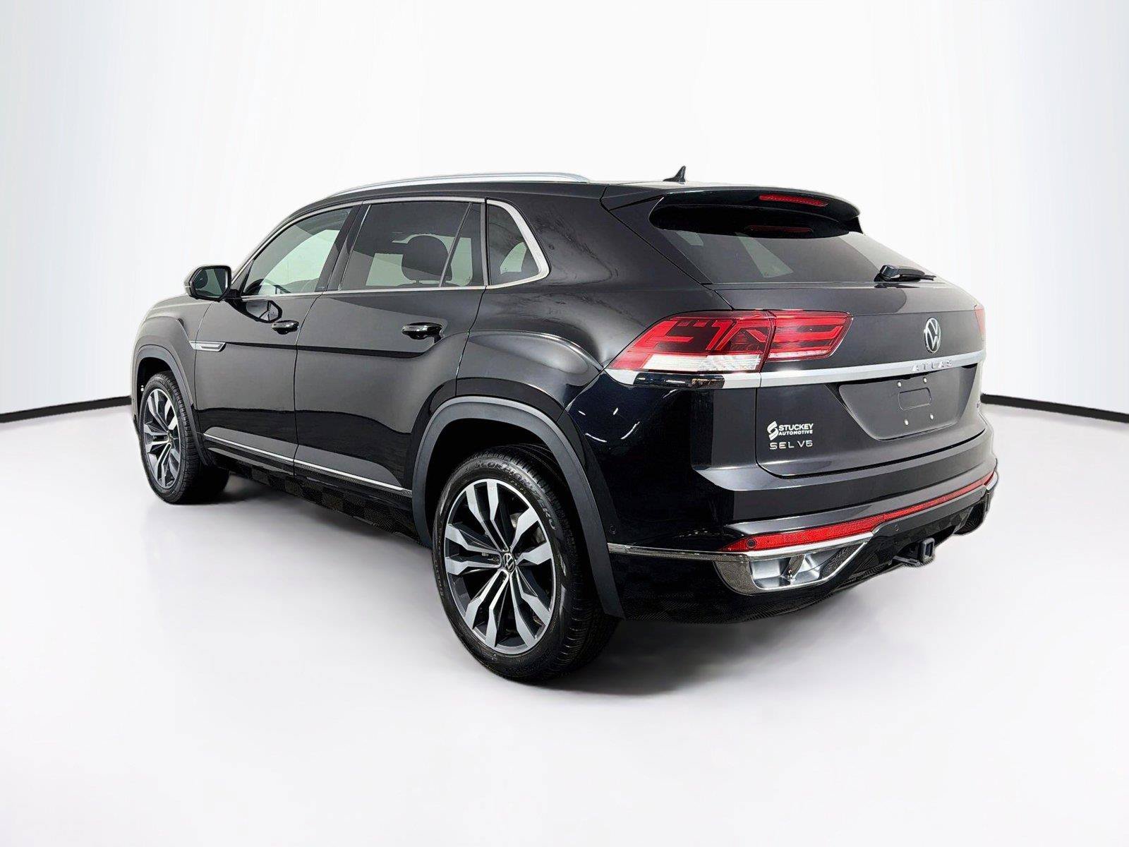 Used 2022 Volkswagen Atlas Cross Sport SEL Premium R-Line AWD/4WD image 9