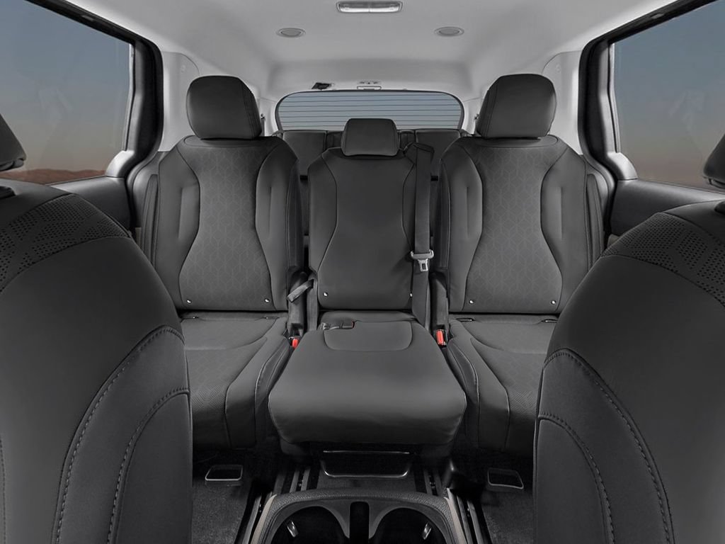 New 2026 Kia Carnival FWD image 25