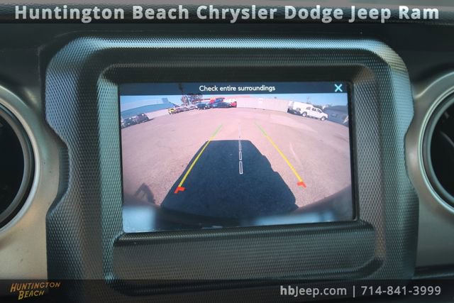 Used 2023 Jeep Wrangler Sport image 27