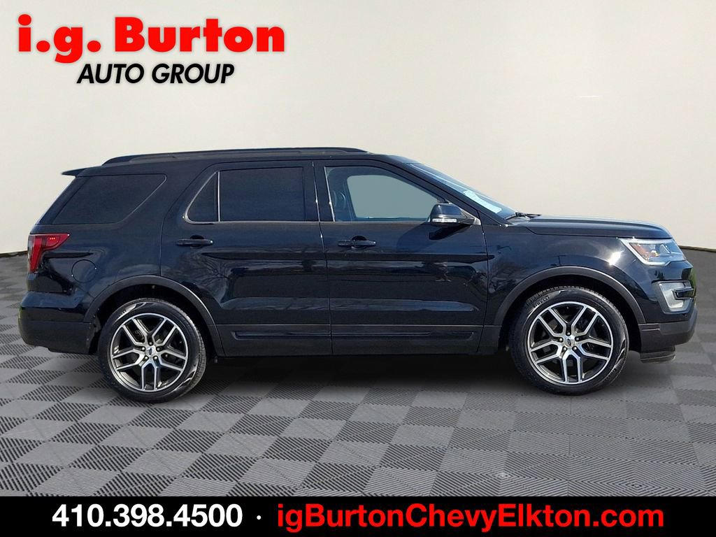 Used 2017 Ford Explorer Sport w/ Equipment Group 401A image 7