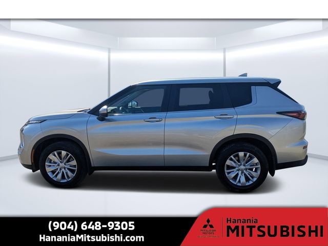 Used 2025 Mitsubishi Outlander ES image 6
