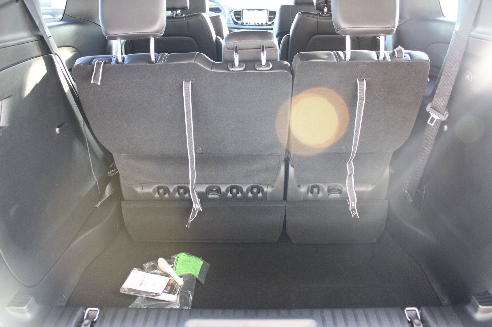 New 2026 Chrysler Pacifica Select w/ S Appearance Package FWD image 27