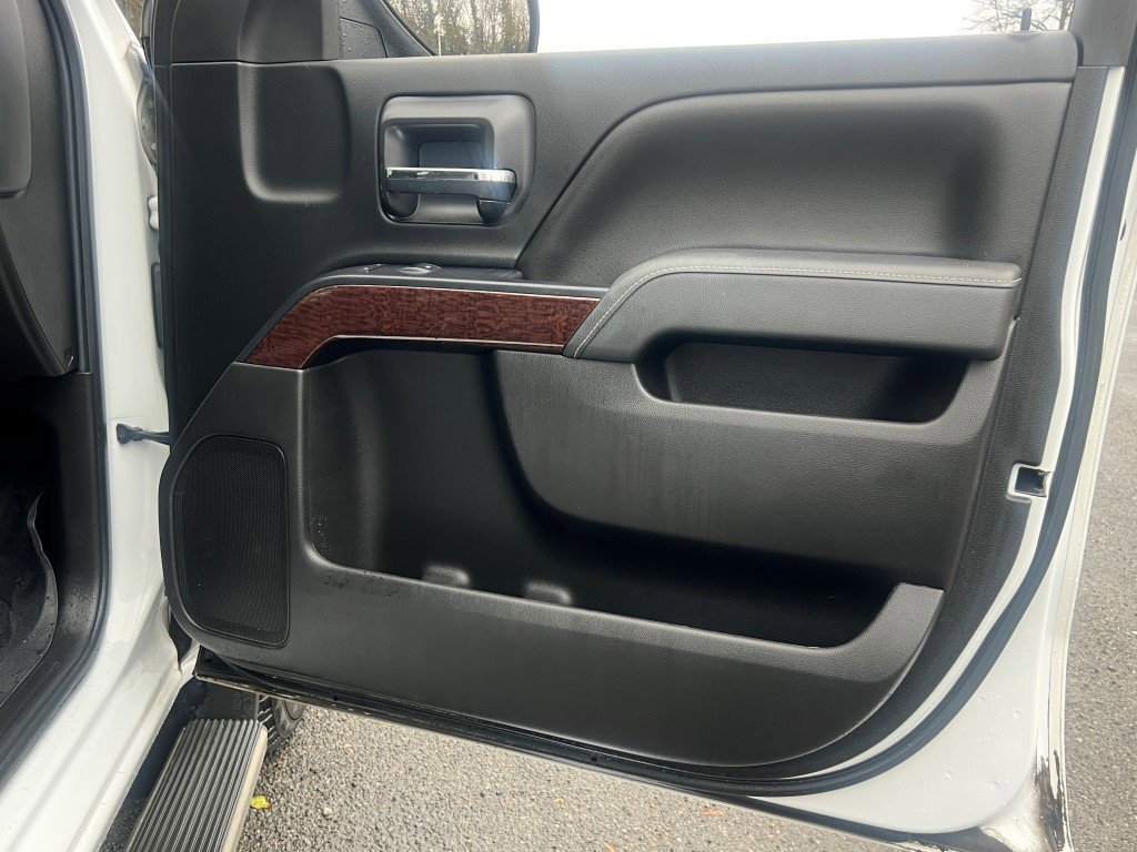 Used 2015 GMC Sierra 1500 SLE w/ SLE Value Package image 10