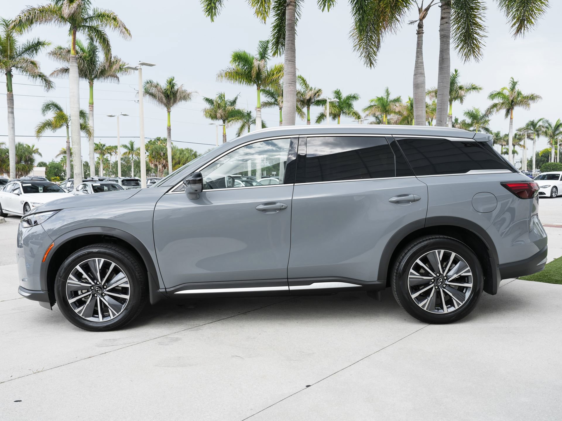 Certified 2026 INFINITI QX60 Luxe w/ Cargo Package FWD image 21