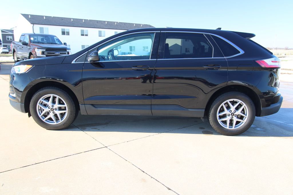 Used 2024 Ford Edge SEL image 15