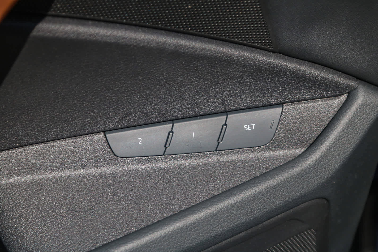 Used 2022 Audi e-tron Premium image 26