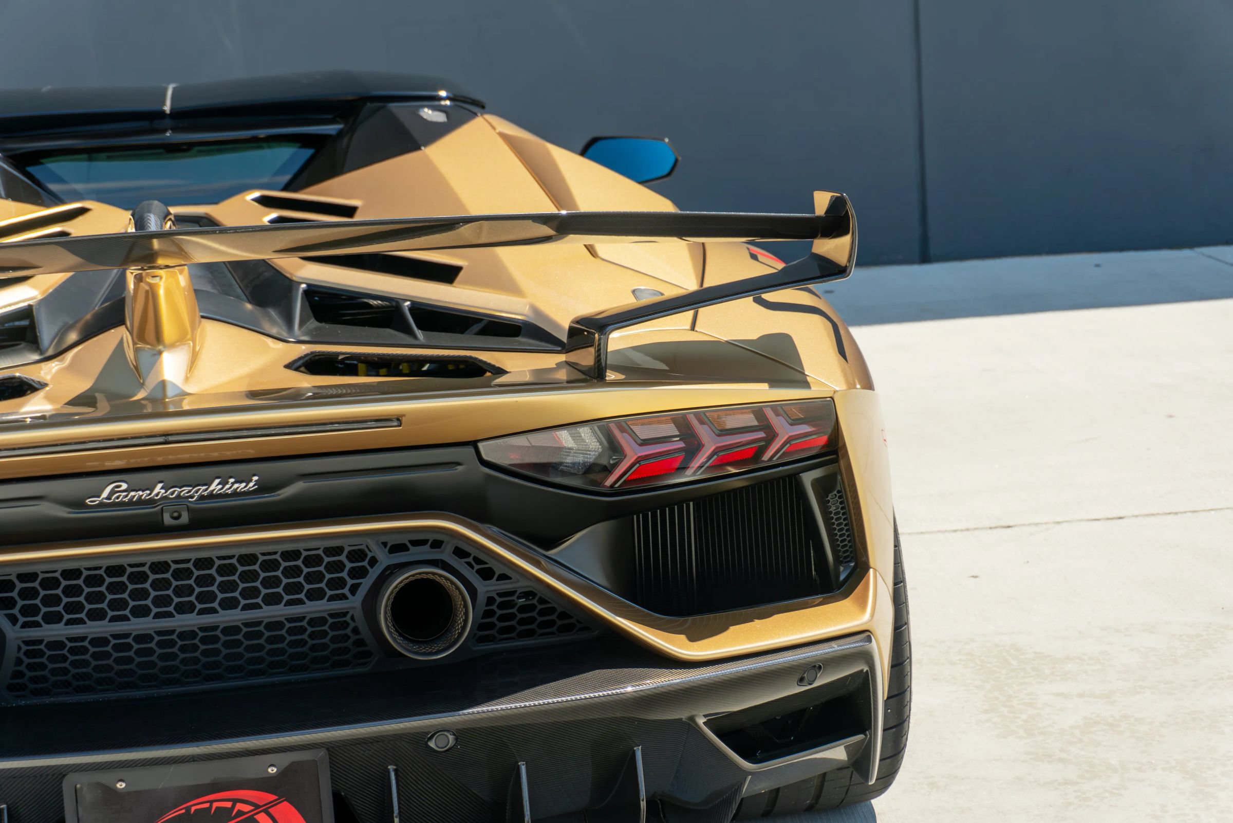 Used 2020 Lamborghini Aventador SVJ AWD/4WD image 45