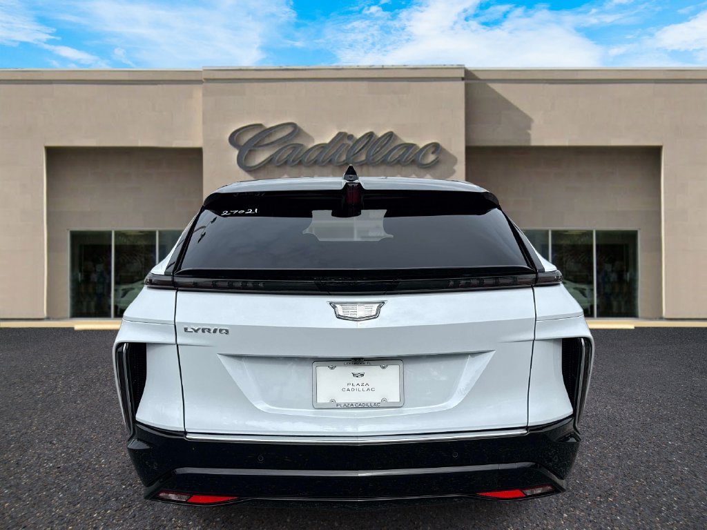 New 2027 Cadillac Lyriq Luxury RWD image 4