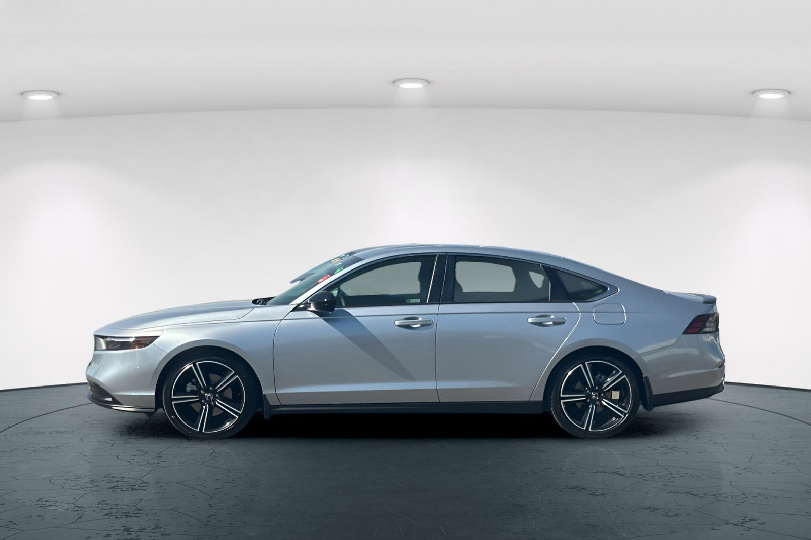 Certified 2025 Honda Accord Sport image 3