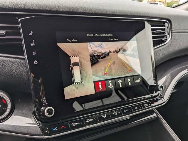 New 2024 Jeep Wagoneer 4WD w/ Premium Group I image 18