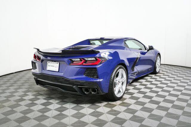 Used 2025 Chevrolet Corvette Stingray Preferred Conv RWD image 3