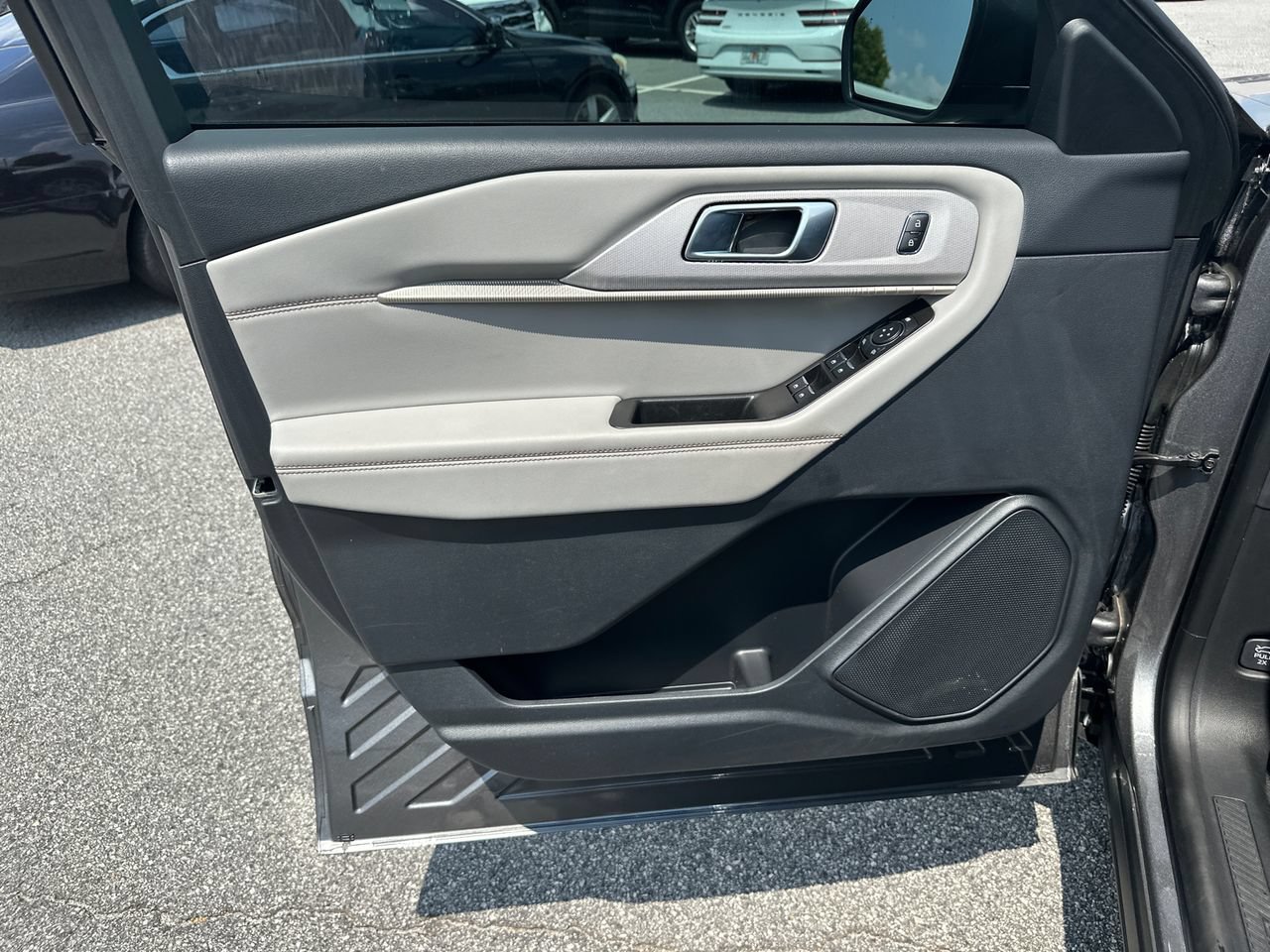 New 2026 Ford Explorer Active w/ Active Comfort Package RWD image 10