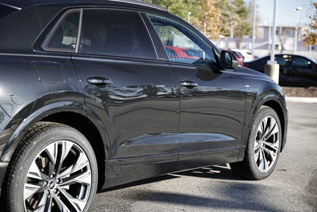 New 2026 Audi Q8 Premium Plus image 7