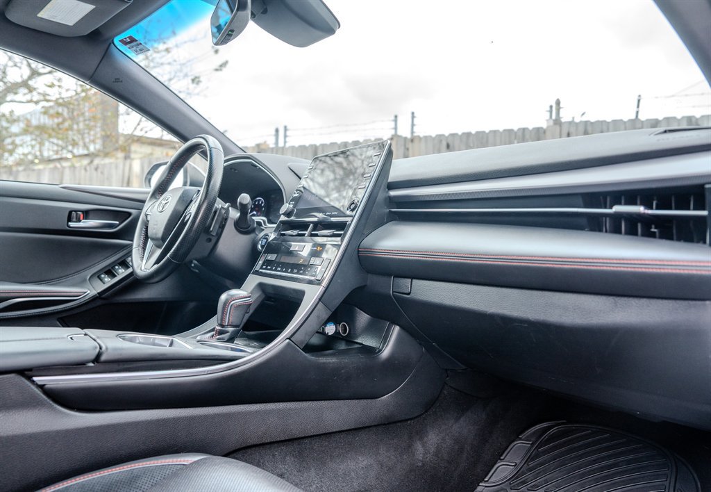 Used 2020 Toyota Avalon TRD image 30