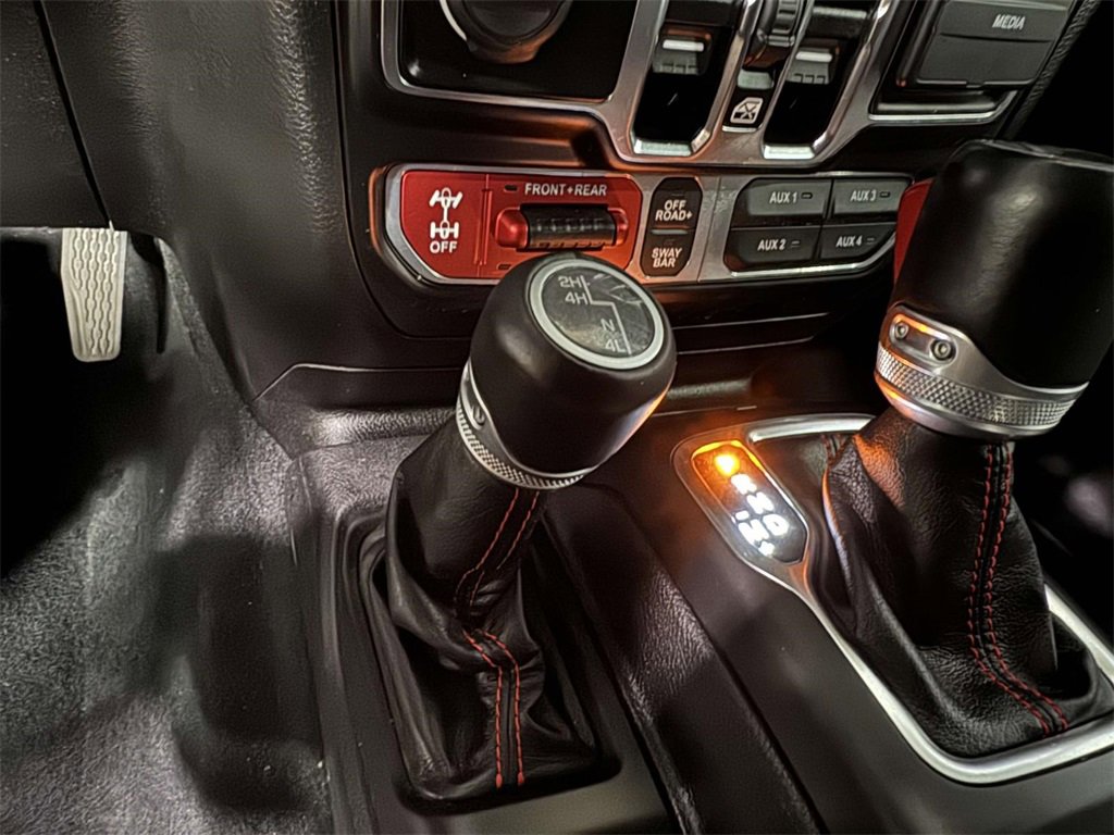 Used 2022 Jeep Wrangler Unlimited Rubicon w/ LED Lighting Group image 25