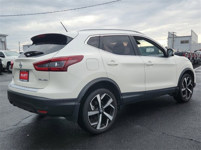 Certified 2022 Nissan Rogue Sport SL w/ Premium Package image 3