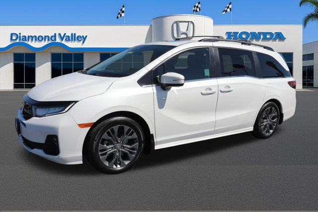 Certified 2025 Honda Odyssey Touring image 3