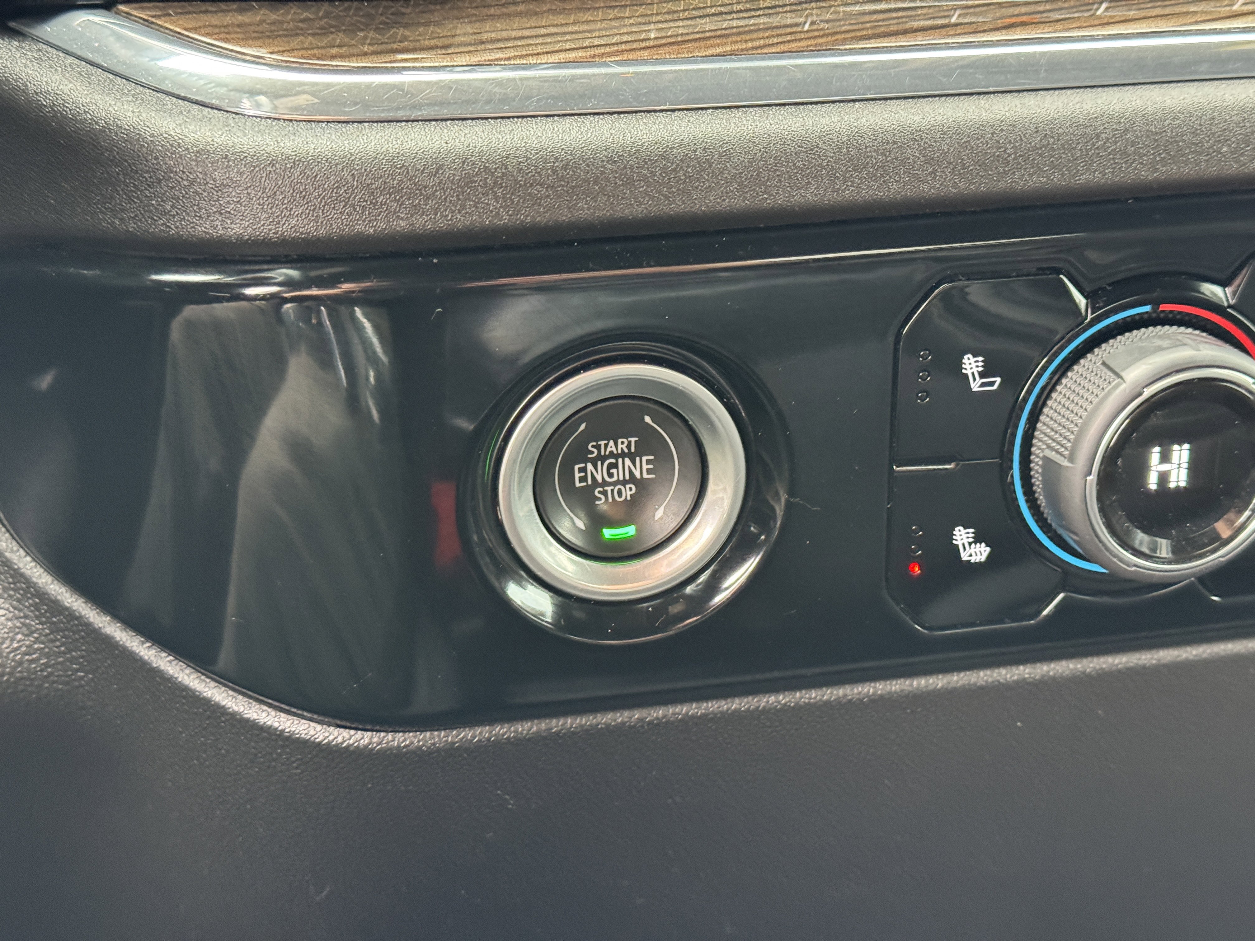 Used 2023 Chevrolet Silverado 1500 LT image 30