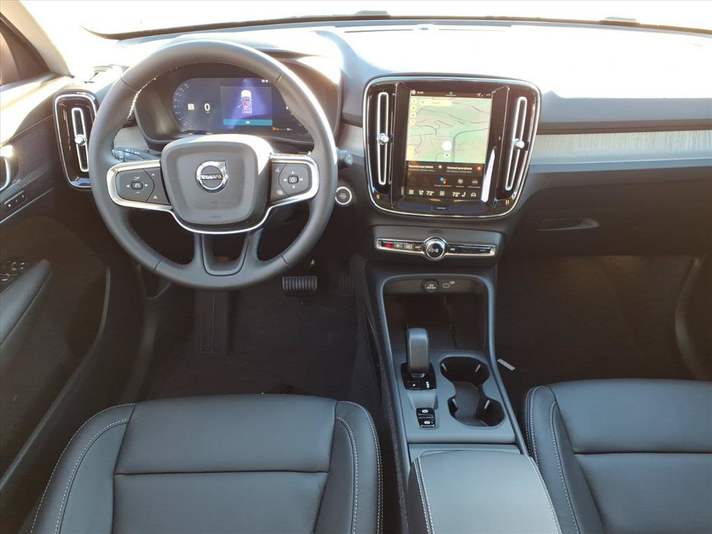 New 2026 Volvo XC40 B5 Core w/ Climate Package AWD/4WD image 9