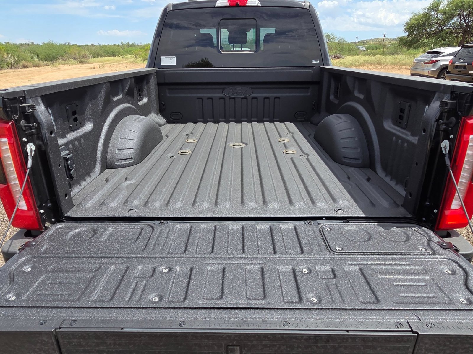 New 2026 Ford F250 Lariat w/ Tremor Off-Road Package AWD/4WD image 6