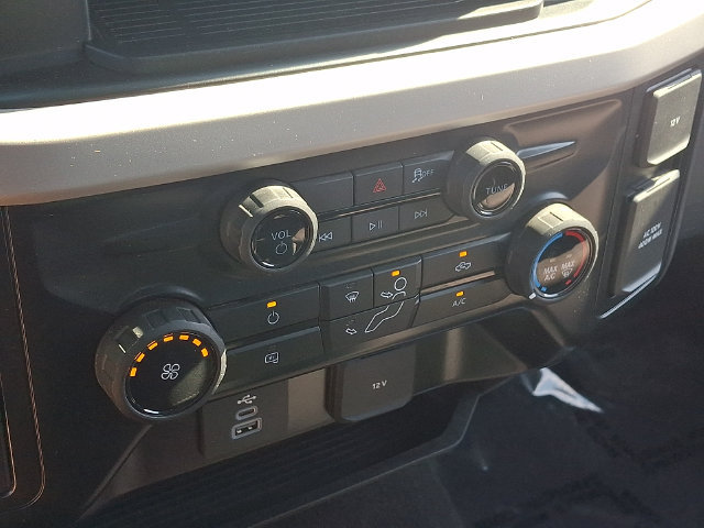 Certified 2025 Ford F250 XLT AWD/4WD image 15