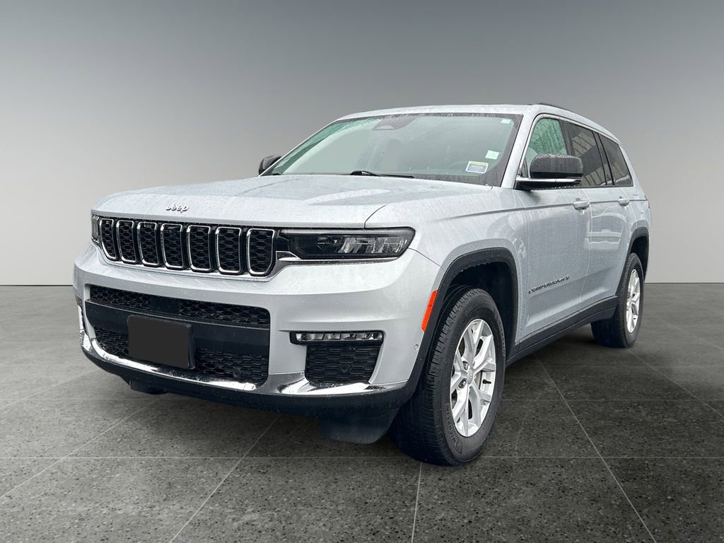 Used 2023 Jeep Grand Cherokee L Limited w/ Luxury Tech Group II image 3