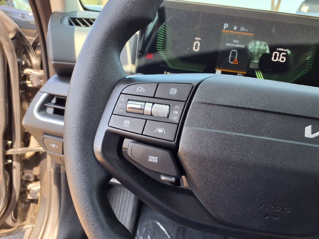 Used 2025 Kia K4 FWD image 17