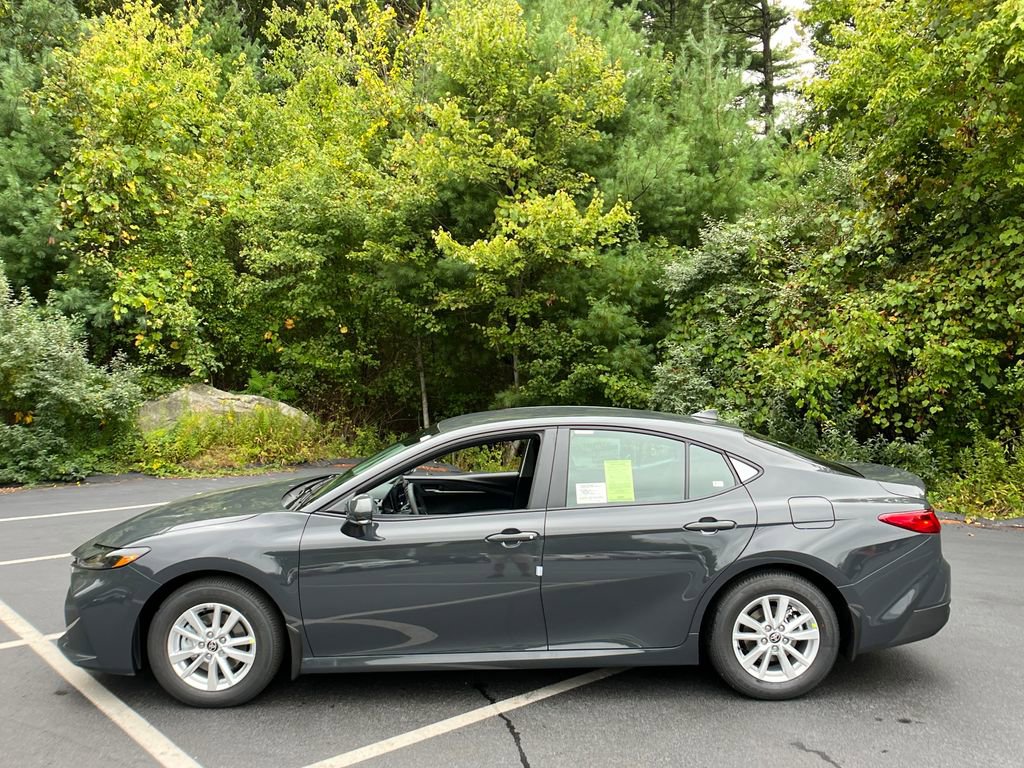 New 2026 Toyota Camry LE w/ Convenience Package FWD video 2