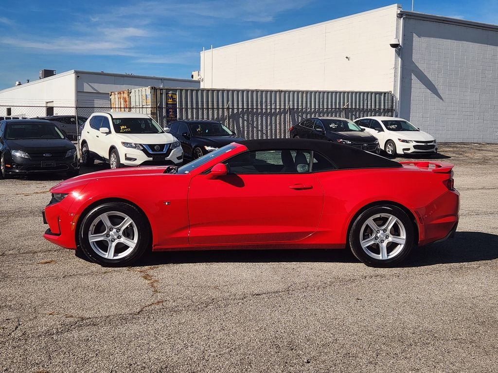 Used 2023 Chevrolet Camaro LT image 4