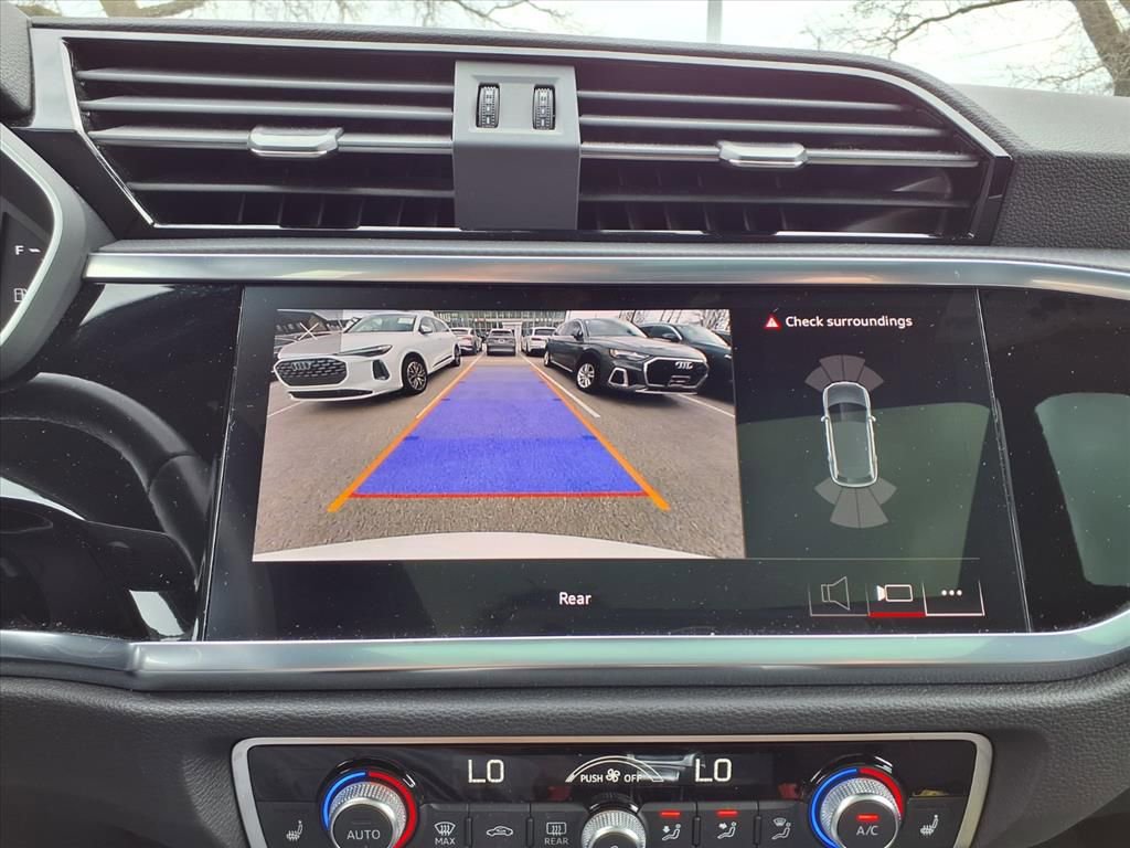 Certified 2023 Audi Q3 2.0T Premium w/ Convenience Package AWD/4WD image 16