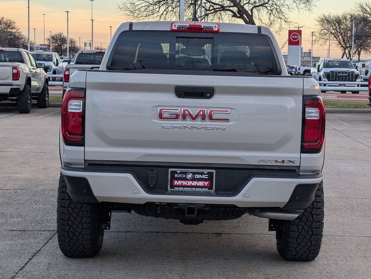 New 2026 GMC Canyon AT4X AWD/4WD image 5